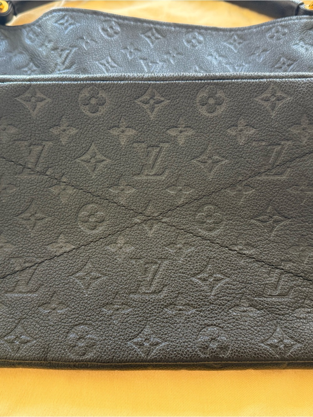 Louis Vuitton noir ARTSY GM - Picture 9 of 9